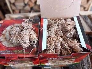 Allume-feu-laine de bois